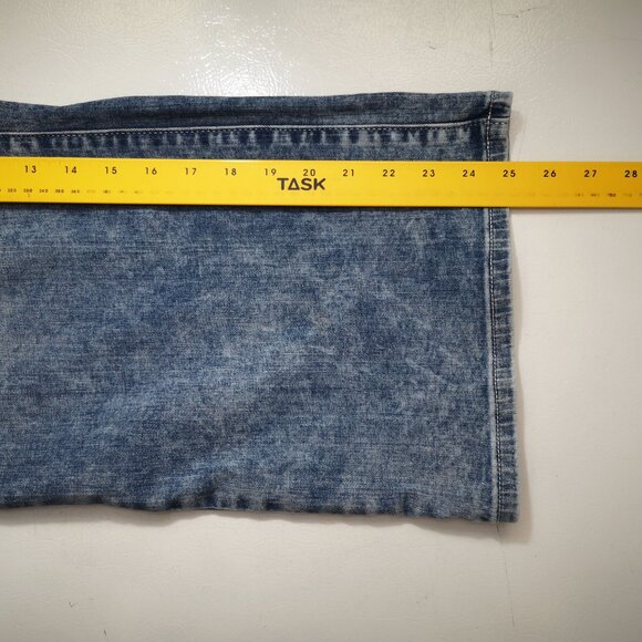 Torrid "Feel the Fit" Ladies Size 28 Straight Leg Acid Wash Blue Jeans - Picture 12 of 12